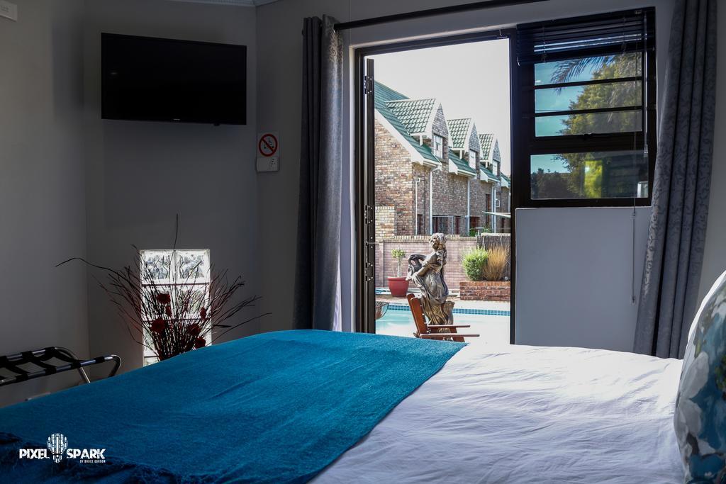 Tyday Accommodation Port Elizabeth Extérieur photo