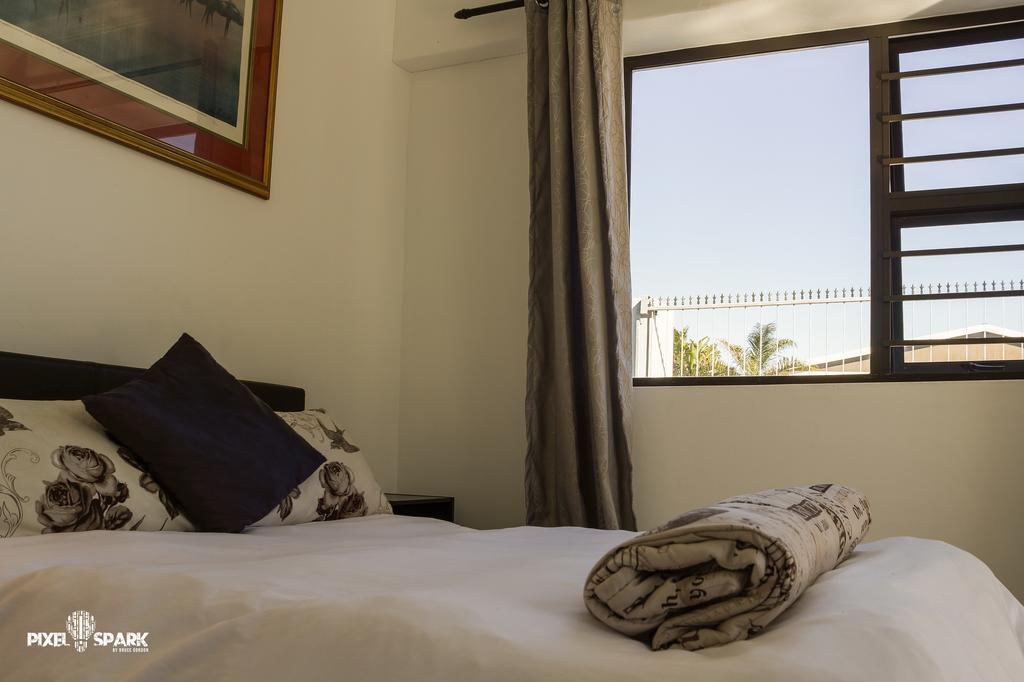 Tyday Accommodation Port Elizabeth Extérieur photo