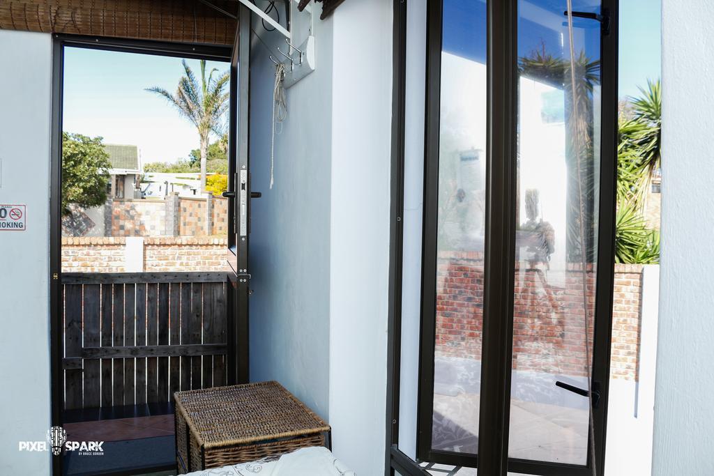 Tyday Accommodation Port Elizabeth Extérieur photo