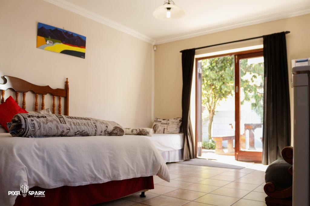 Tyday Accommodation Port Elizabeth Extérieur photo