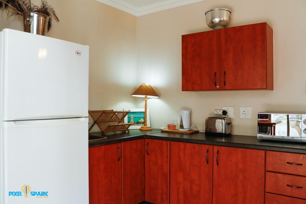 Tyday Accommodation Port Elizabeth Extérieur photo