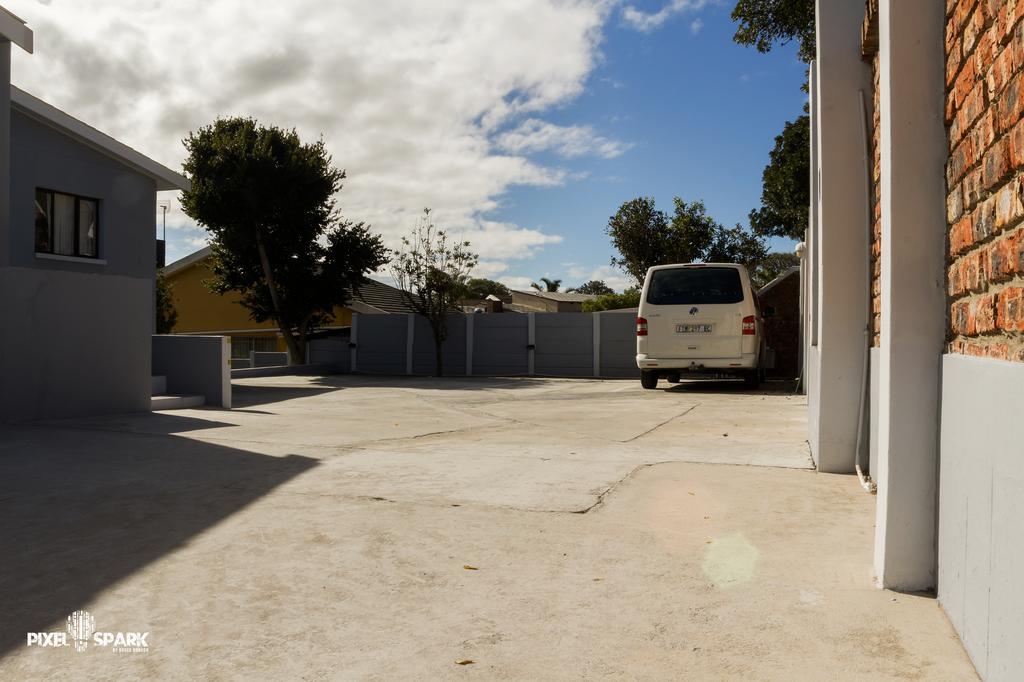 Tyday Accommodation Port Elizabeth Extérieur photo