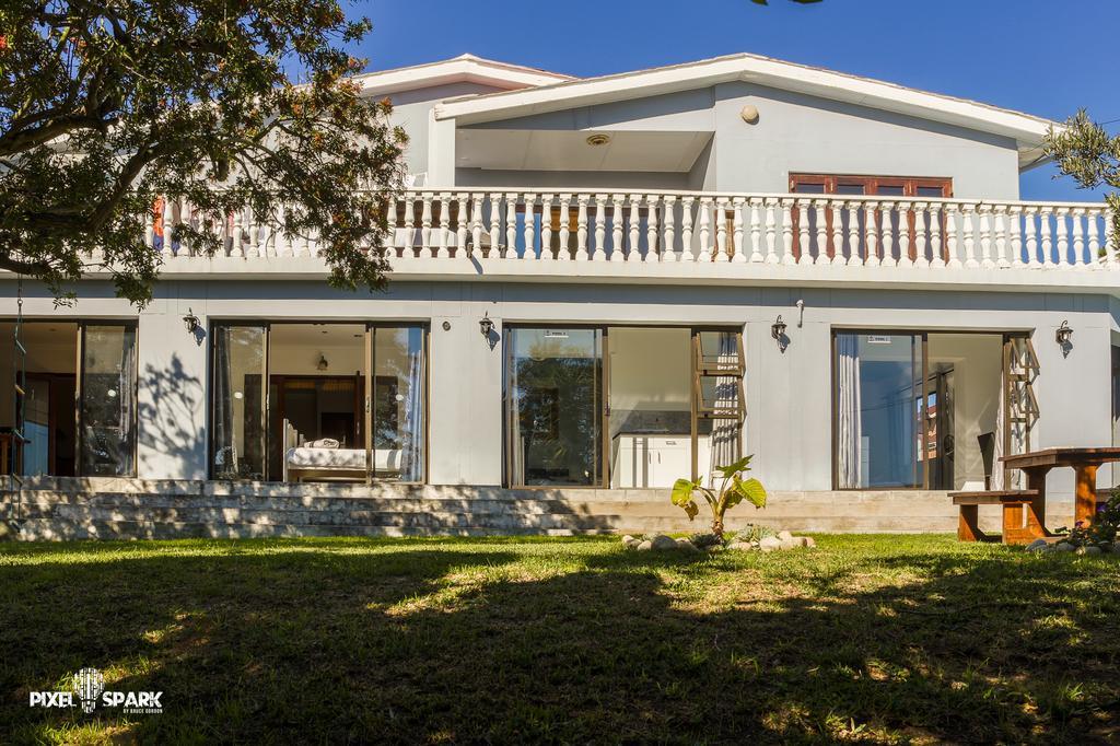 Tyday Accommodation Port Elizabeth Extérieur photo