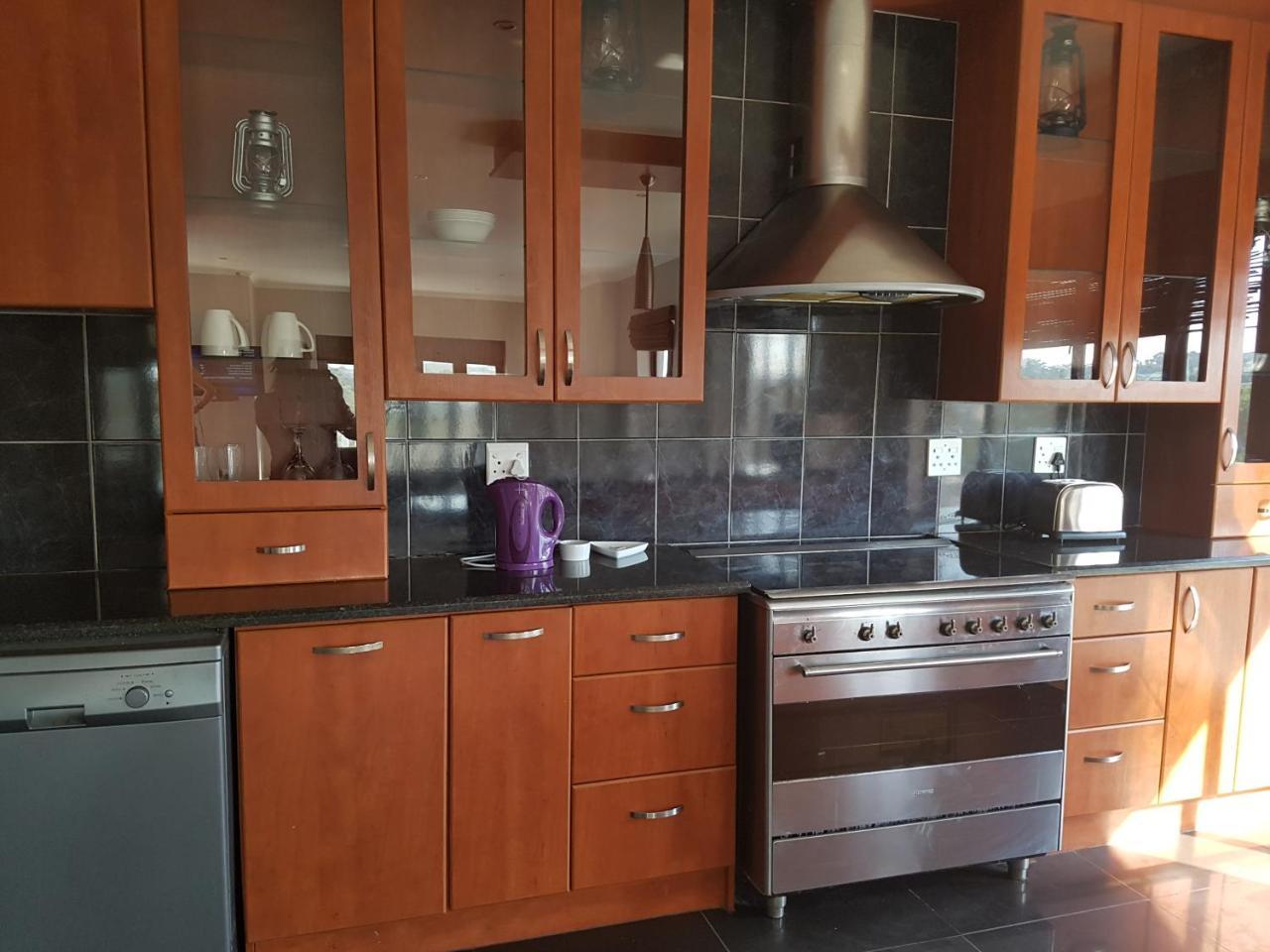 Tyday Accommodation Port Elizabeth Extérieur photo