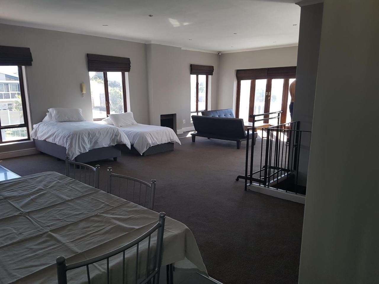 Tyday Accommodation Port Elizabeth Extérieur photo