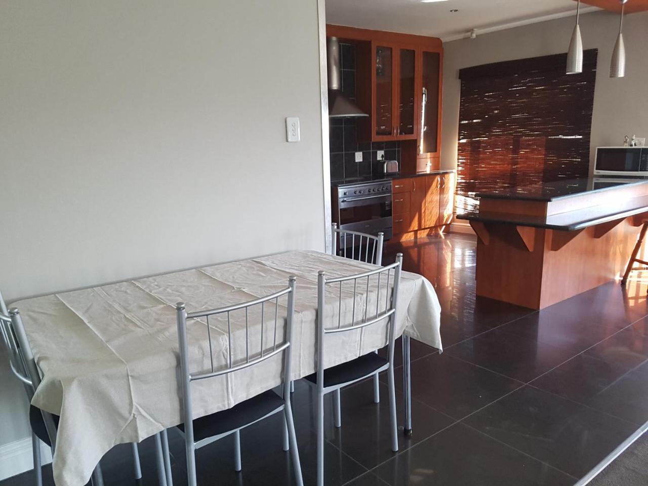 Tyday Accommodation Port Elizabeth Extérieur photo